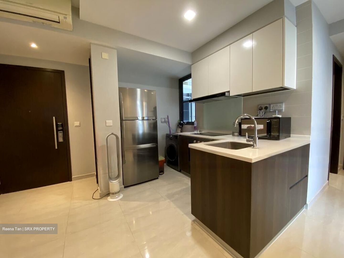 Symphony Suites (D27), Condominium #449911451